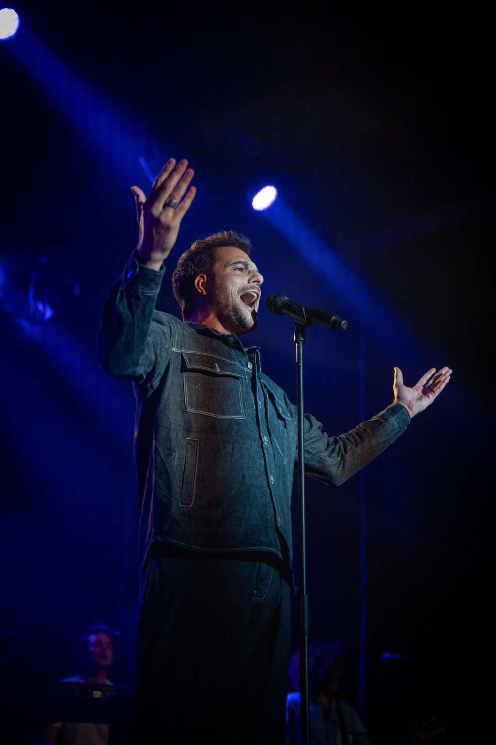 Chanteur Amir